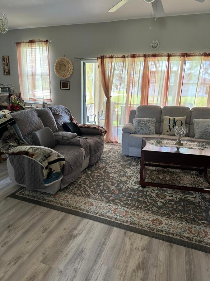 Homestay Quiet In A Family Lehigh Acres