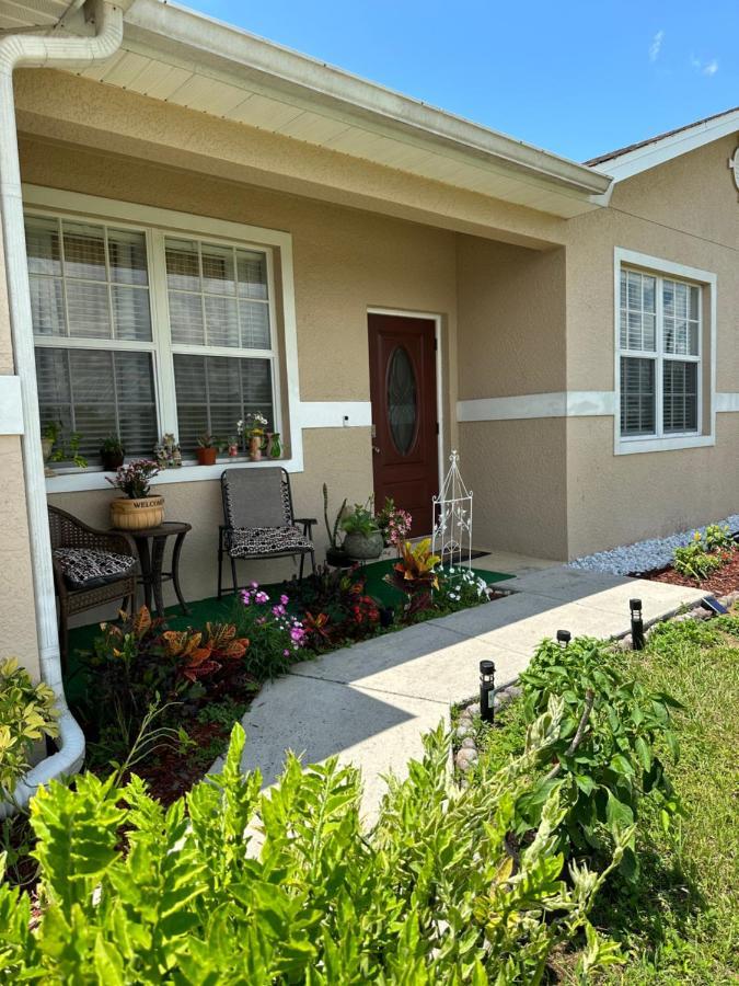 Privatunterkunft Quiet In A Family Lehigh Acres